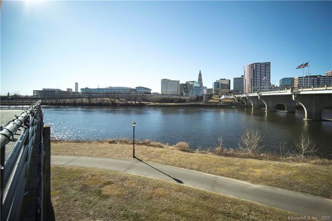 APT-403 - 235 E River Dr, Condo with 3 bedrooms, 2 bathrooms and null parking in East Hartford CT | Image 30