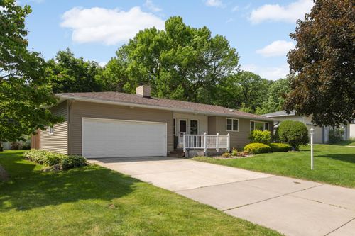 1131 14th St W, Hastings, MN, 55033-2510 | Card Image