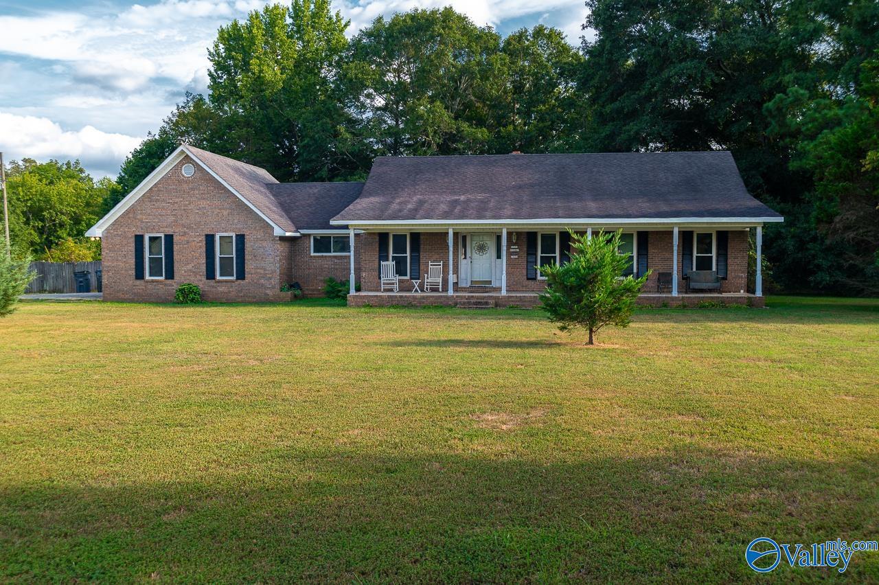 County Road 337 , Moulton, AL 35650