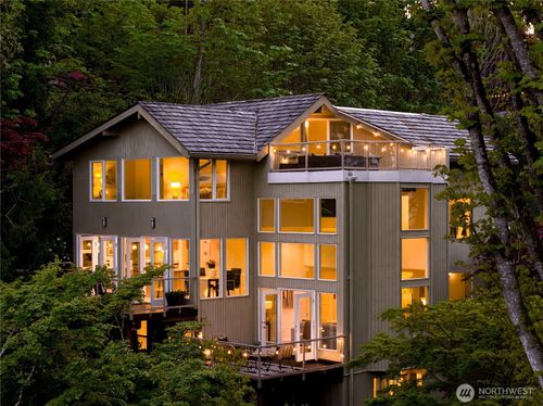 4290 Shoreclub Dr, Mercer Island, WA, 98040-4241 | Card Image