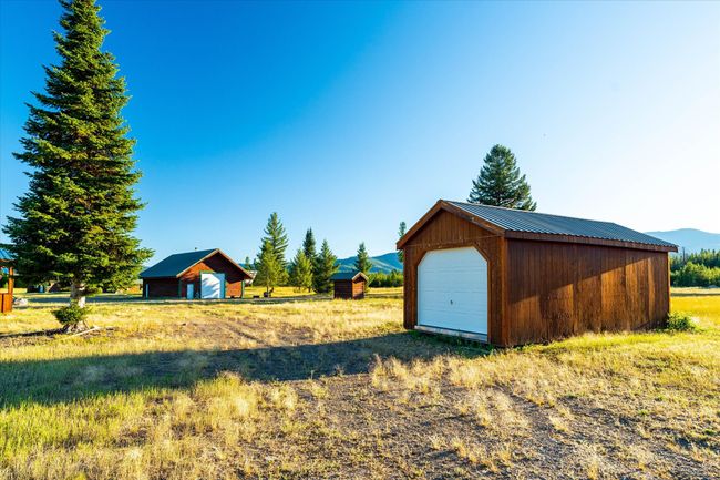 400 Kintla Ranch Rd, House other with 7 bedrooms, 6 bathrooms and null parking in Polebridge MT | Image 113