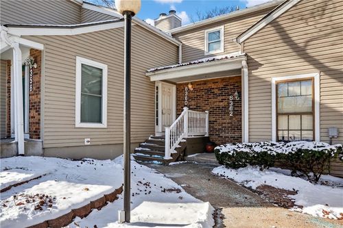 8360 Nw Barrybrooke Dr, Kansas City, MO, 64151-1084 | Card Image