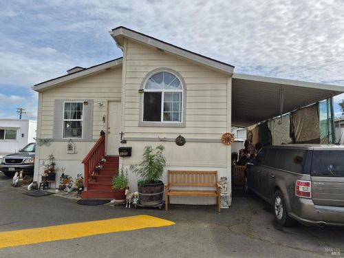 130 Reed Circle, Napa, CA, 94558 | Card Image