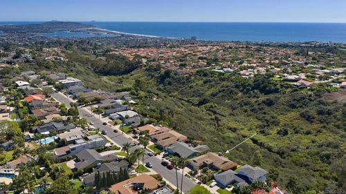 5958 Sagebrush Rd, La Jolla, CA, 92037-7039 | Card Image