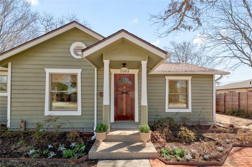 5303 Sunshine Dr, Austin, TX, 78756-2219 | Card Image