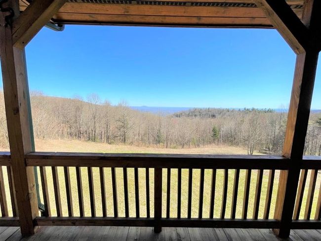 198 F S T Ln, House other with 3 bedrooms, 3 bathrooms and null parking in Fancy Gap VA | Image 5