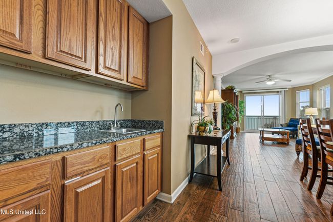 Wet bar | Image 11