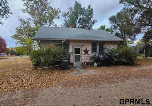 214 N Alexander Ave, Clay Center, NE, 68933-1104 | Card Image