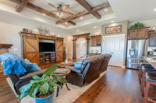 15316 Toscano Way, Caldwell, ID, 83607-5658 | Card Image