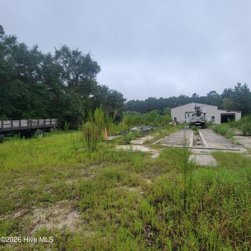 6816 Nc Highway 53 E, Burgaw, NC, 28425-3528 | Card Image
