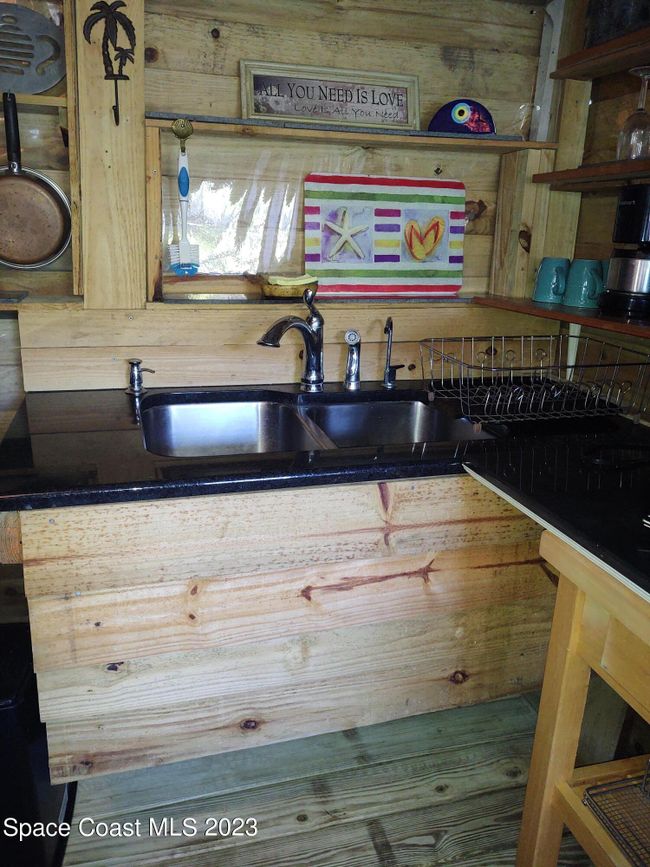 1 4755 87th Street, For Rent in Sebastian Zoocasa