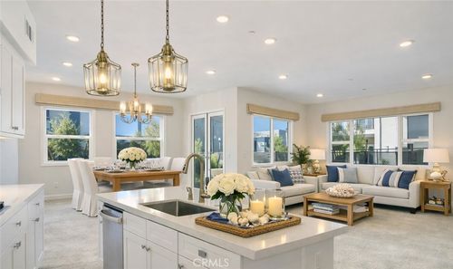 121 Baluster, Irvine, CA, 92618-1468 | Card Image