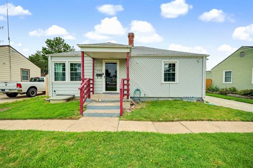 404 E Claflin Ave, Salina, KS, 67401-6352 | Card Image