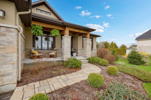 155 Stonewood Dr, Carleton Place, ON, K7C3P2 | Card Image