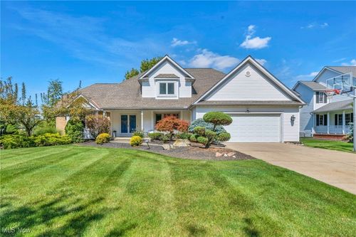 6301 Kenarden Dr, Highland Heights, OH, 44143-3713 | Card Image