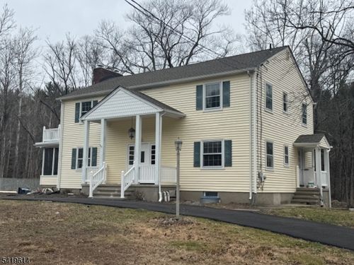 558 W Brook Rd, Ringwood, NJ, 07456-1015 | Card Image