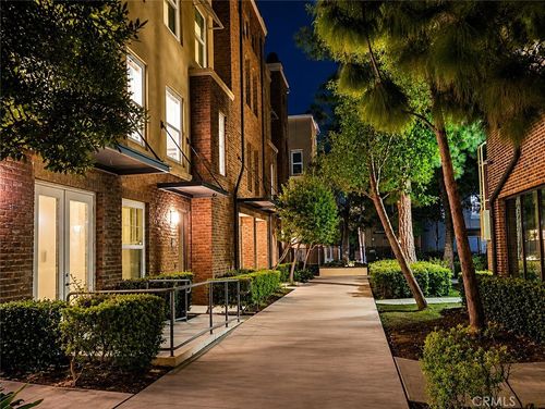 309 Metro Ct, Fullerton, CA, 92832-2481 | Card Image
