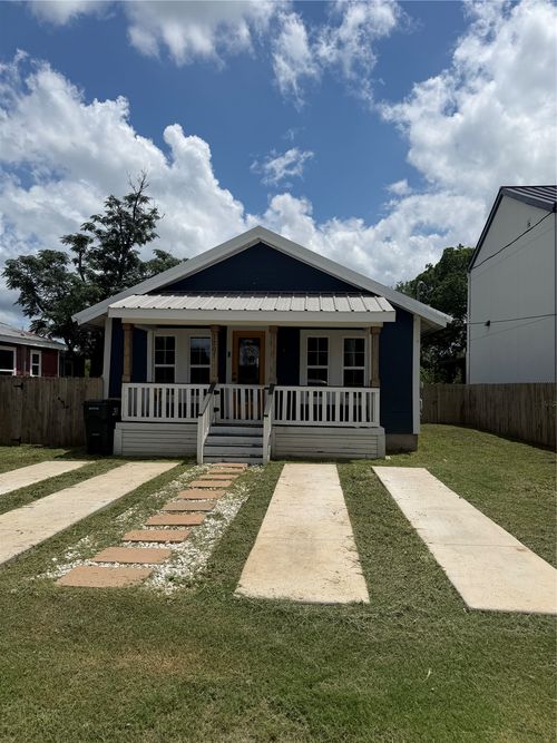 1207 Pine Street, Bastrop, TX, 78602 | Card Image