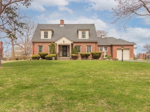 16 State Park Rd, Hull, MA, 02045-3226 | Card Image