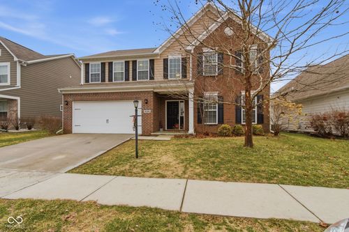 6314 Silver Leaf Dr, Zionsville, IN, 46077-7670 | Card Image