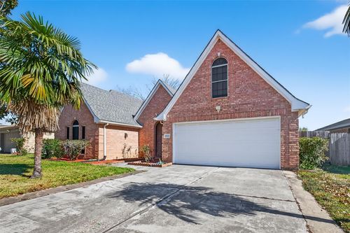 9927 Glenkirk Dr, Houston, TX, 77089-1009 | Card Image