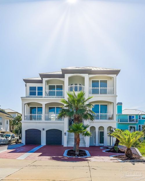21 E Galvez Ct, Pensacola Beach, FL, 32561-5125 | Card Image