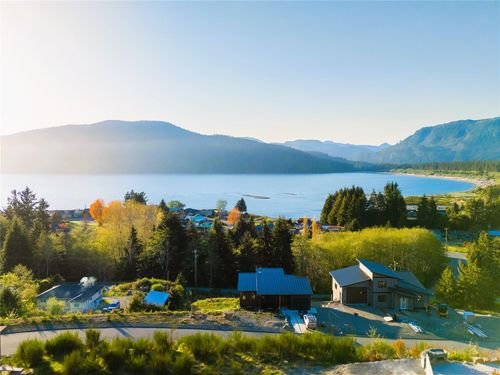 16923 Beachview Dr, Port Renfrew, BC, V0S1K0 | Card Image