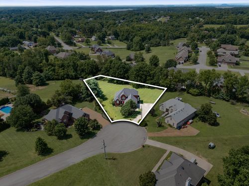 1502 Foxhaven Ct, Mount Juliet, TN, 37122-8240 | Card Image