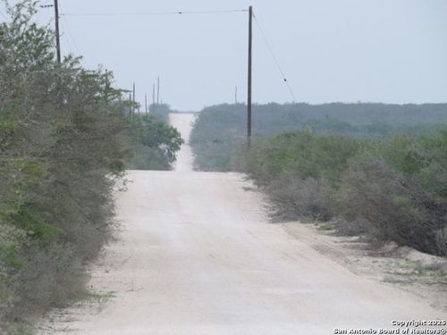 DER2-221 Double Eagle Ranch Ii, George West, TX, 78002 | Card Image