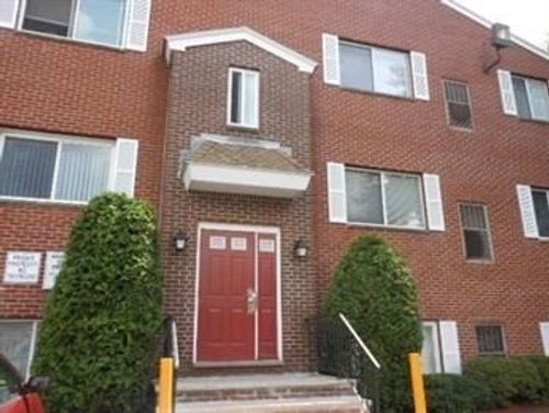 203-35 Prospect St, Woburn, MA, 01801-4355 | Card Image