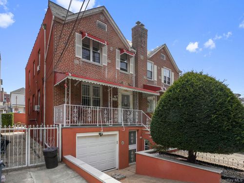 4450 Matilda Ave, Bronx, NY, 10470-1503 | Card Image