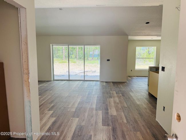 11406 Labrador Duck Rd, House other with 3 bedrooms, 2 bathrooms and null parking in WEEKI WACHEE FL | Image 7
