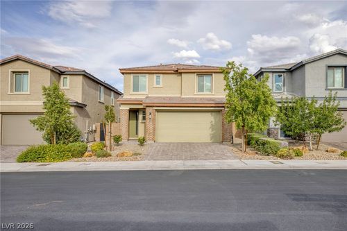 976 Bluebell Brook St, Henderson, NV, 89052-4533 | Card Image