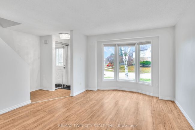 44 Cole Rd, House attached with 3 bedrooms, 2 bathrooms and 3 parking in Guelph ON | Image 7