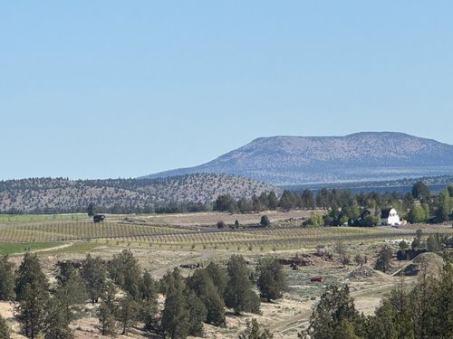 69800 Nw Lower Valley Dr, Terrebonne, OR, 97760-8925 | Card Image