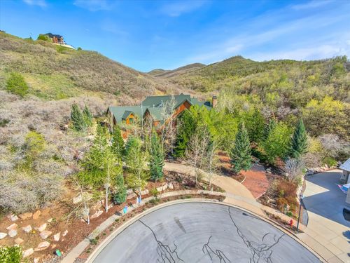 1400 Cove Cir, North Salt Lake, UT, 84054-3376 | Card Image