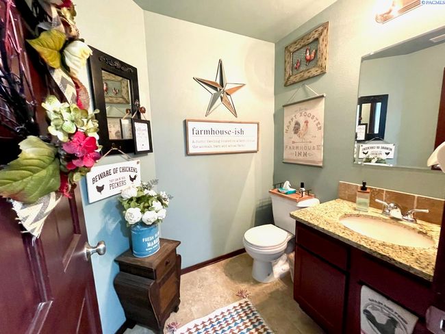 223108 E Perkins Rd, Home with 4 bedrooms, 4 bathrooms and null parking in Kennewick WA | Image 32
