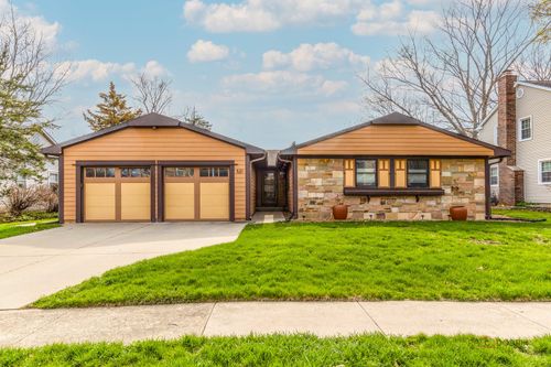 521 Castlewood Ln, Buffalo Grove, IL, 60089-1617 | Card Image