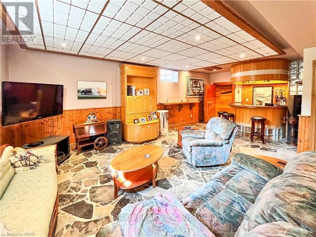 81276 Westmount Line, House other with 3 bedrooms, 4 bathrooms and 10 parking in Goderich ON | Image 17