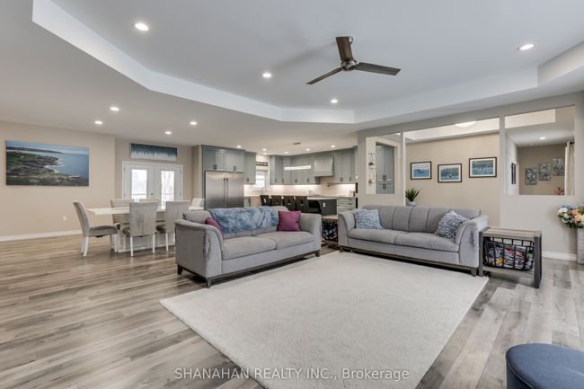 3167 Broadway St, House other with 4 bedrooms, 4 bathrooms and 4 parking in Brooke Alvinston ON | Image 11