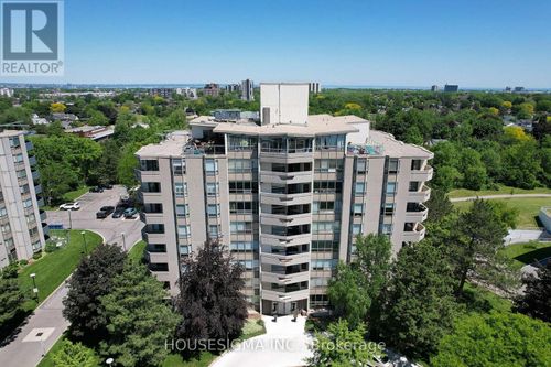 309-8 Village Green Boulevard, Hamilton (Stoney Creek), ON, L8G5B8 | Card Image