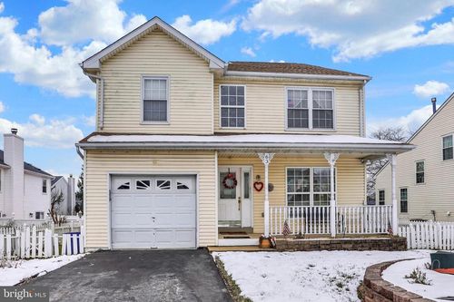 63 Marple Dr, Philadelphia, PA, 19115-2121 | Card Image