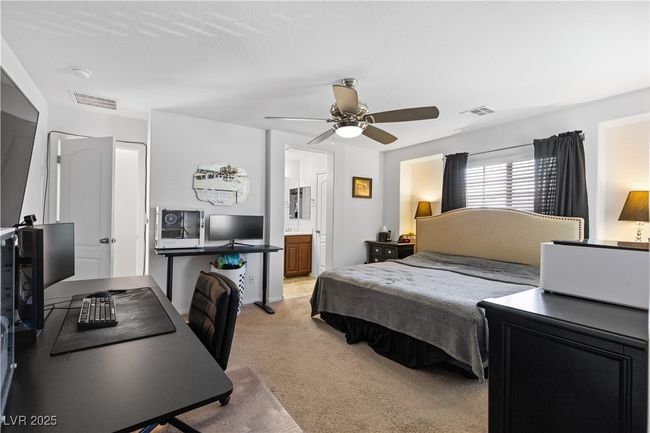 7237 Puddle Duck St, House other with 3 bedrooms, 3 bathrooms and null parking in Las Vegas NV | Image 15