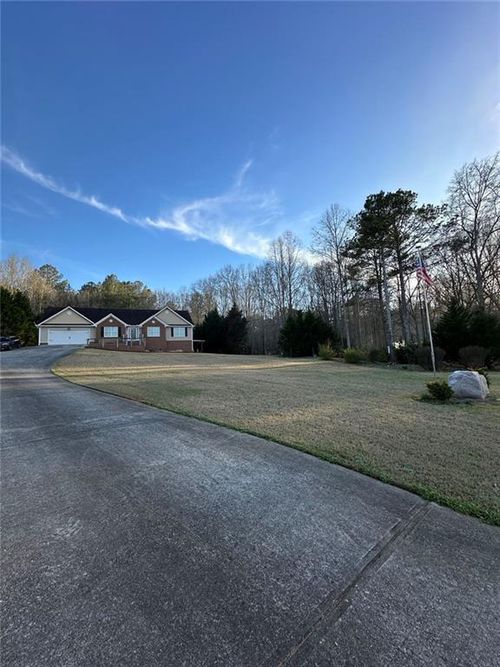3910 Pineybrook Dr, Loganville, GA, 30052-3763 | Card Image
