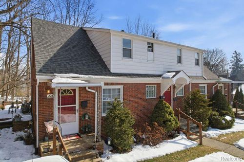 224 Chandler St, Romeo, MI, 48065-4600 | Card Image