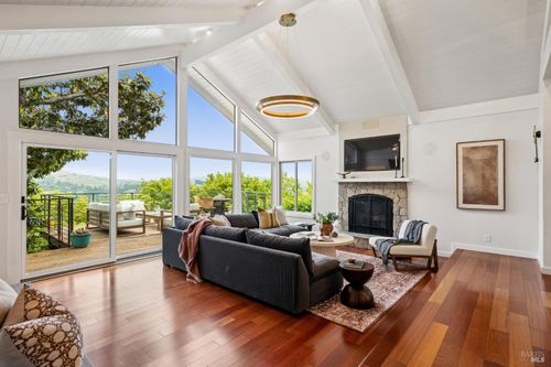 136 Reed Boulevard, Mill Valley, CA, 94941 | Card Image