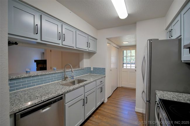 E - 6370 S 80 Th East Ave, Condo with 2 bedrooms, 3 bathrooms and null parking in Tulsa OK | Image 10