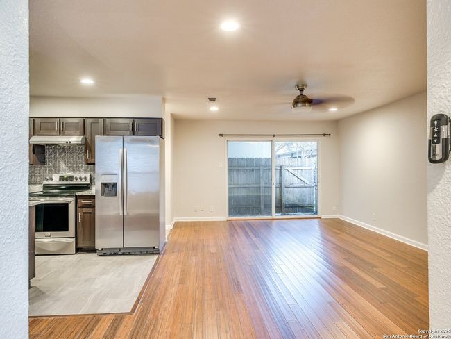 APT-802 - 100 Lorenz Rd, Condo with 3 bedrooms, 3 bathrooms and null parking in San Antonio TX | Image 5