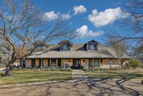 308 Wheeler Creek Ct, Gainesville, TX, 76240-4521 | Card Image