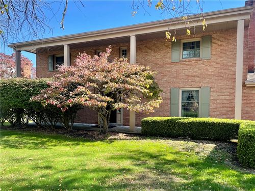 68 Saint Andrews Dr, Patterson Hts, PA, 15010-3035 | Card Image